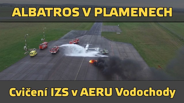 VIDEO: Albatros v plamenech