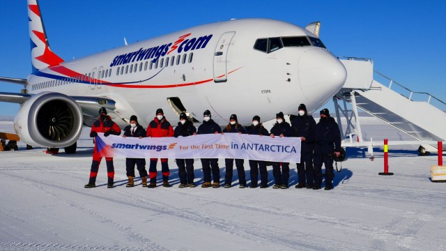 TISKOVÁ ZPRÁVA: Češi přistáli s Boeingem 737 MAX 8 na Antarktidě